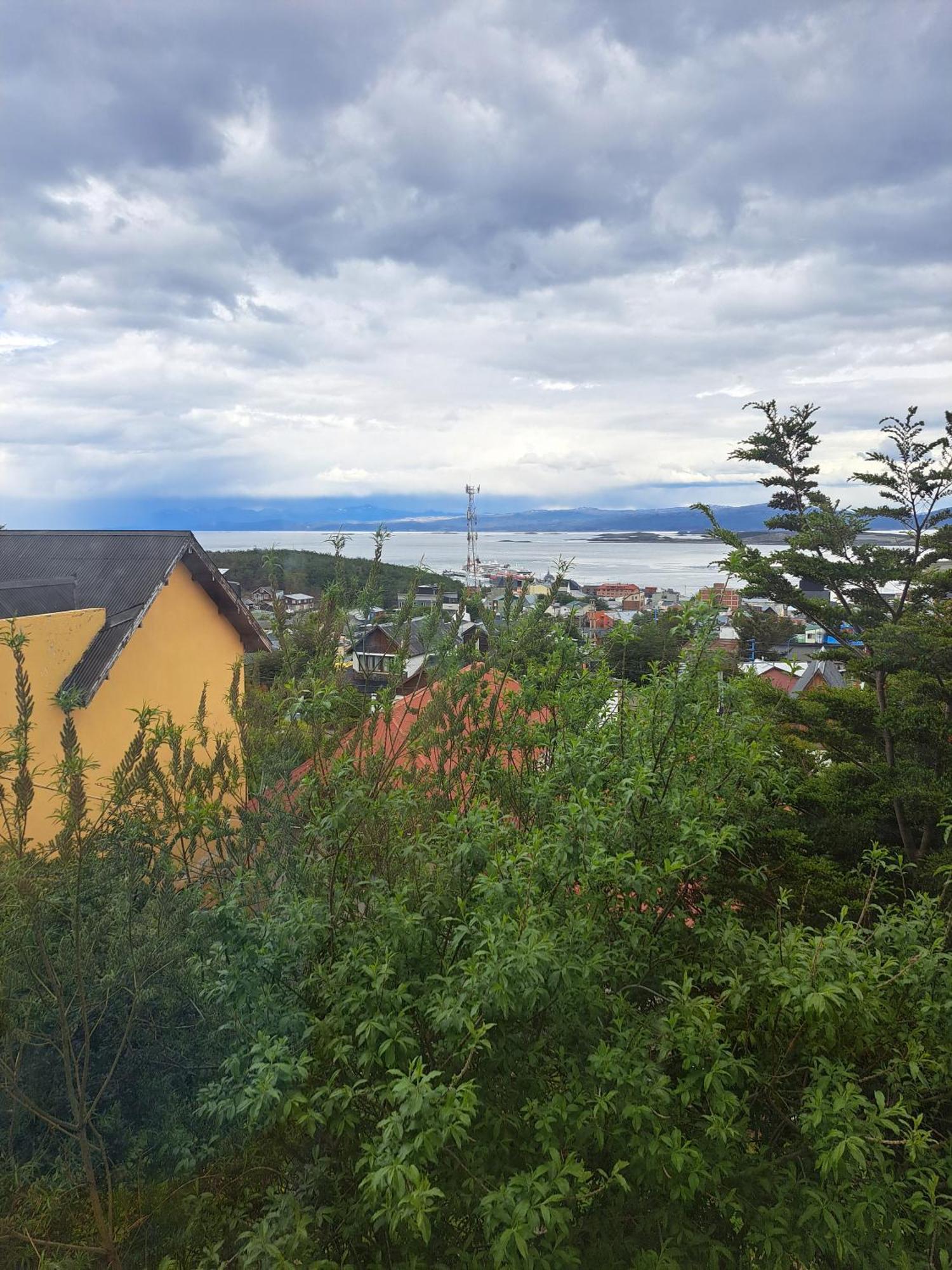 Alem 3C Apartment Ushuaia Exterior photo